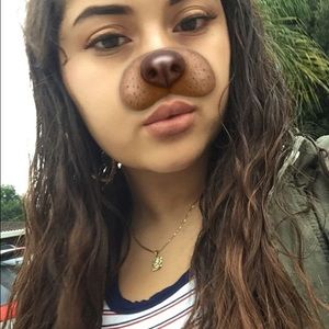 Meet your Posher, Leyla