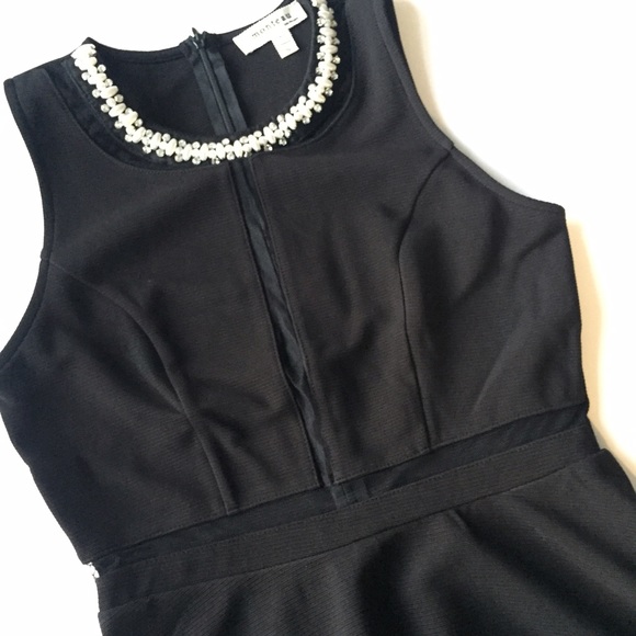 LAST ONE! Med Mesh Detail Dress Beaded Neckline - Picture 2 of 4