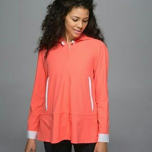 NWT Lululemon sun showers jacket
