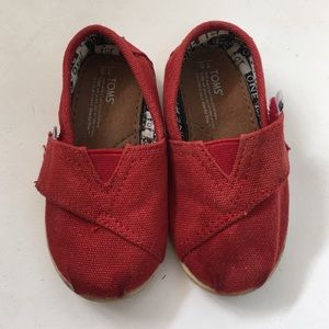 Red baby Toms
