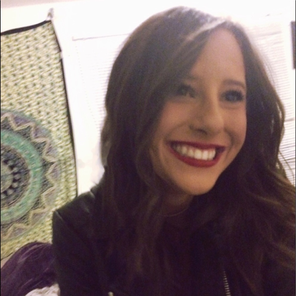 Meet your Posher, Maddy