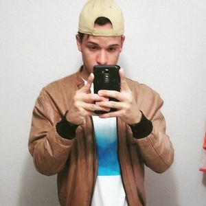 Meet your Posher, Luis