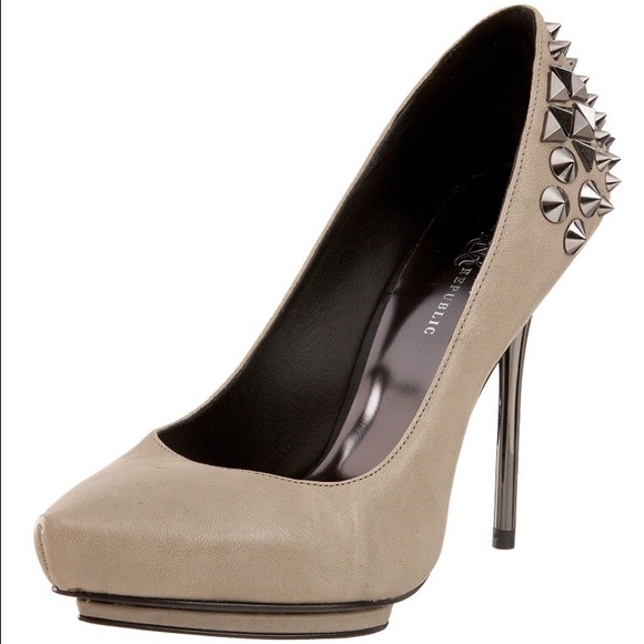 Gray Rock & Republic Nika Studded Pumps