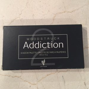 Younique Addiction Palette 2