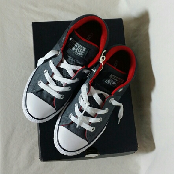 NEW Converse Boys Kids Chuck Taylor Sneakers