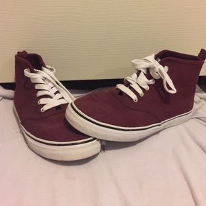 Maroon mid ankle sneaker