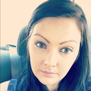 Meet your Posher, Christine