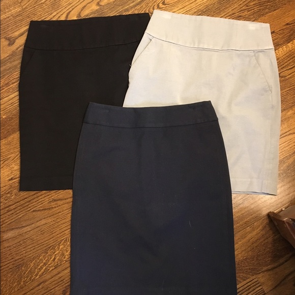 Three Banana Republic skirts