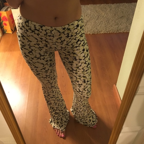 Tilly's volcom floral flare pants