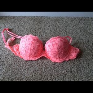 Sexy hot pink lace bra 💋❤️