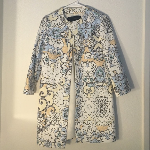 Beautiful Zara overcoat