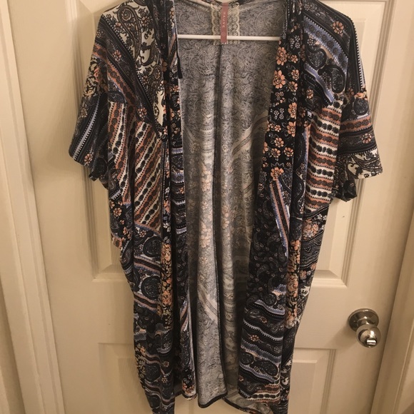 Floral kimono