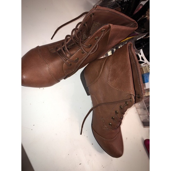 Windsor booties