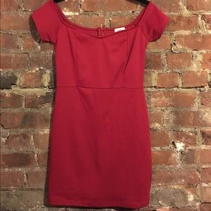 Off-The-Shoulder Bodycon Dress