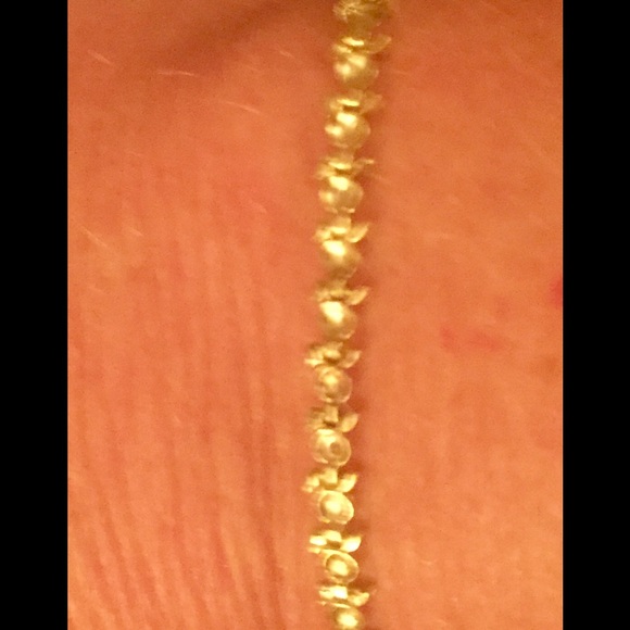 1ct. Diamond Bracelet. It's marked either 10/14k.