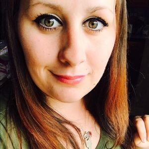 Meet your Posher, Daniela