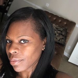 Meet your Posher, Felicia