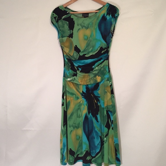 Dress by En Focus Studio - Size 6