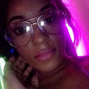 Meet your Posher, Taryn