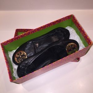 TORY BURCH RIVA BALLET FLAT IN BLACK LEATHER