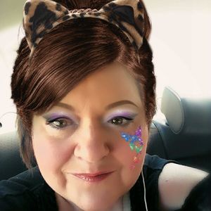 Meet your Posher, Cindi