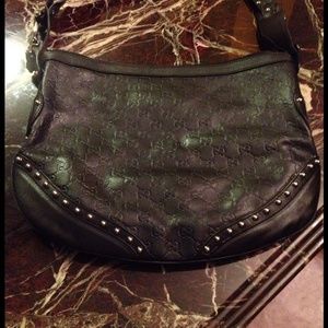 Gucci shoulder bag with red and green strap!