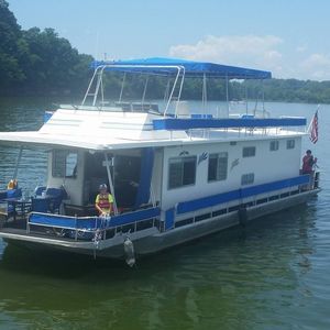 Meet your Posher, Joy