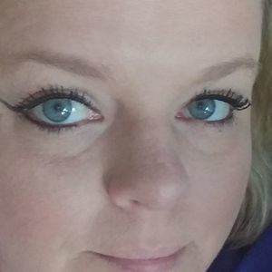 Meet your Posher, Brittney