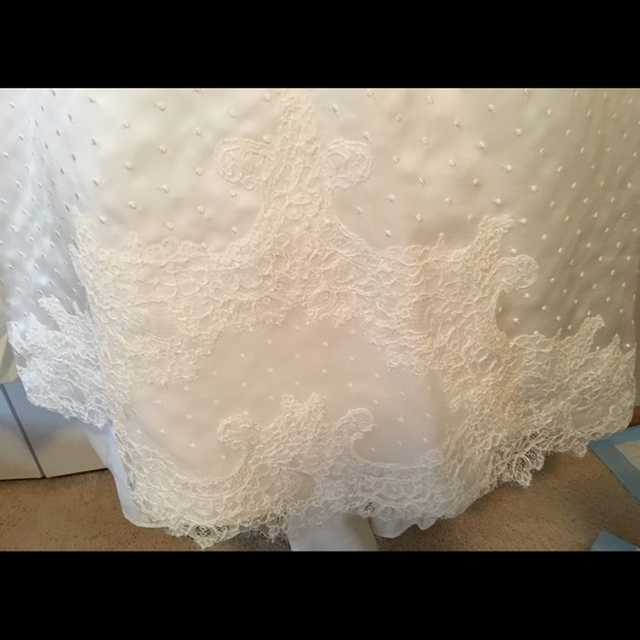 Designer wedding gown - Picture 4 of 4