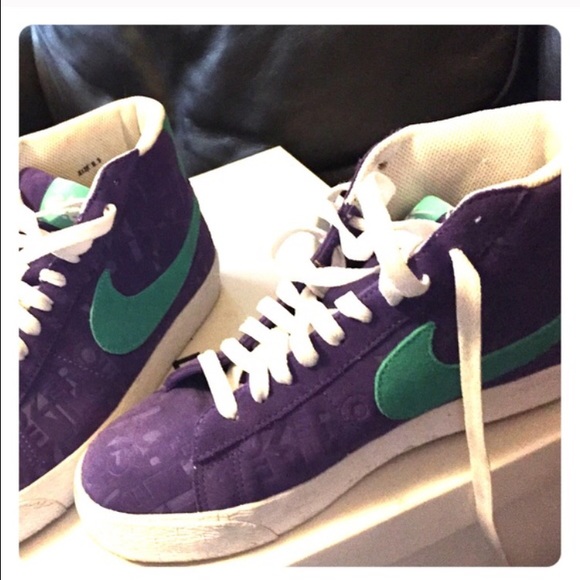 Retro Nike Air Forces ✨👑✨