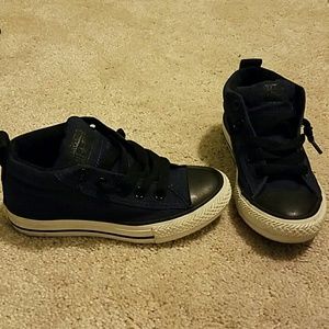 Converse Allstar no tie sneakers. Worn once.