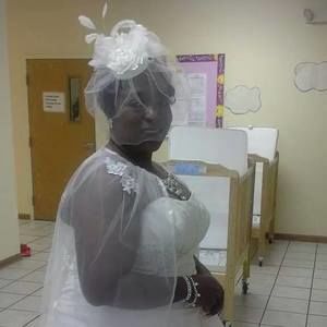 Meet your Posher, Ramona