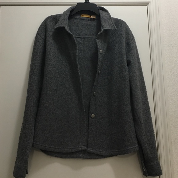 Gray coat Juniors Large 75% polyester 25% rayon