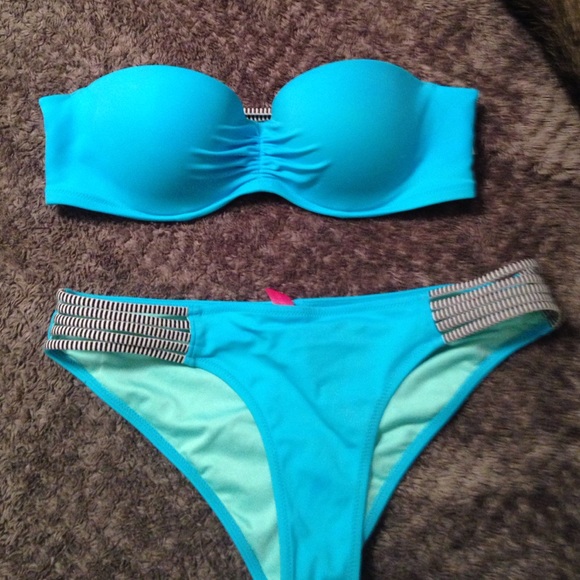 Bathing suit - Picture 1 of 1