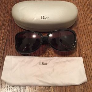 Black Dior sunglasses 💗