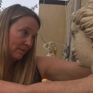 Meet your Posher, Leslie