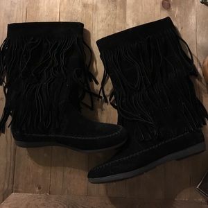 Rampage black fringe boots