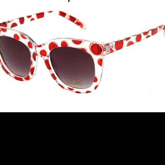 Red Polka dot Vintage Style sunglasses ??