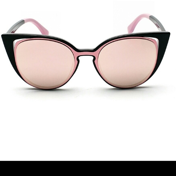 SOLD!!!!   Pink Pop Out Lens Cat Eye Sunglasses