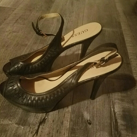 Leather slingback pumps