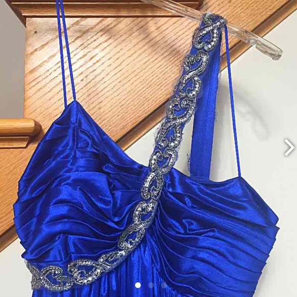 NWOT gown