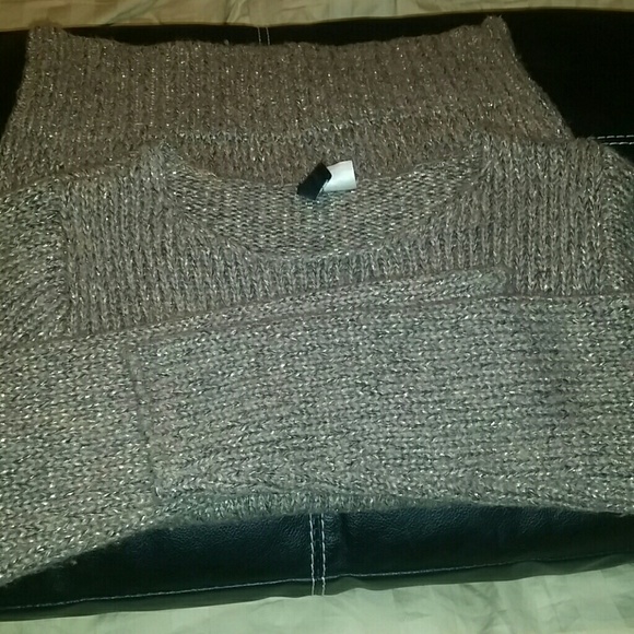 H&M Sweaters - 🔴Final price -H & M sweater/Discounted shipping