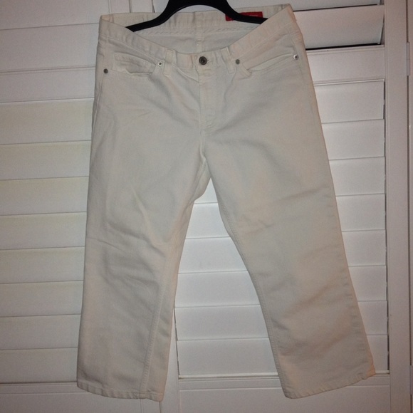 Express Denim,  White Jean capri's