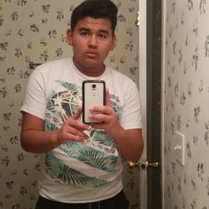 Meet your Posher, Cesar