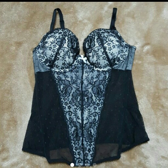 34b vs corset bustier