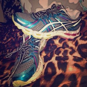 Asics running shoes. Size U.S. 8.5.