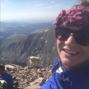 Meet your Posher, Kayla