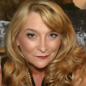 Meet your Posher, Vicky