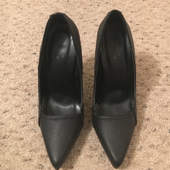 Qupid Heels - Picture 1 of 4