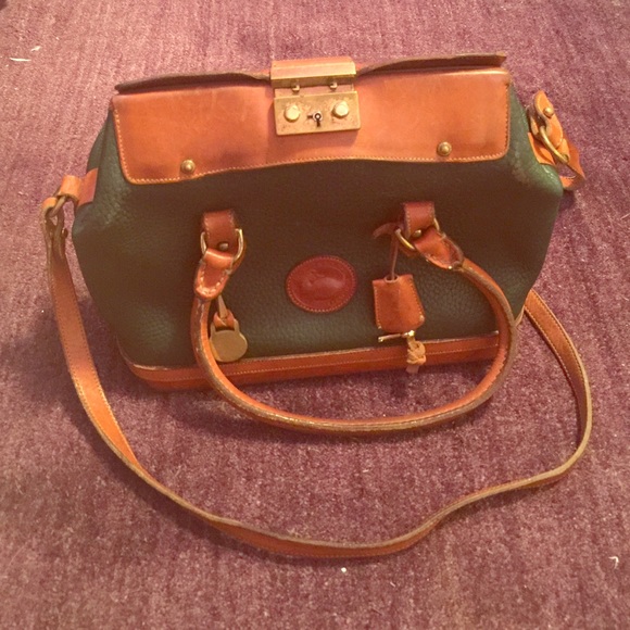 Dooney & Bourke satchel purse